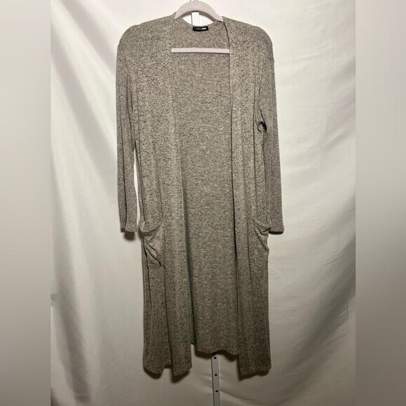 Fashion Nova Women’s Long Lightweight Gray Cardigan - Picture 1 of 5